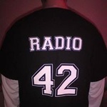 ラジオ42